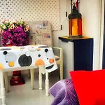 Warm, Cozy And Comfortable 아파트 아데제